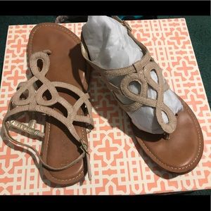 Adorable summer sandals. Almost a nude color